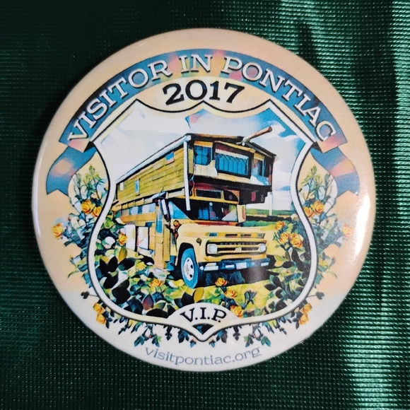 Collectible Pontiac Illinois Button - Picture 3 of 3